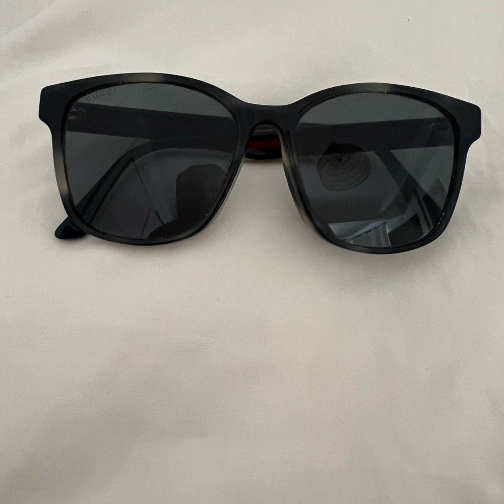 Gucci Black Tortoiseshell Sunglasses GG0417SK Blue